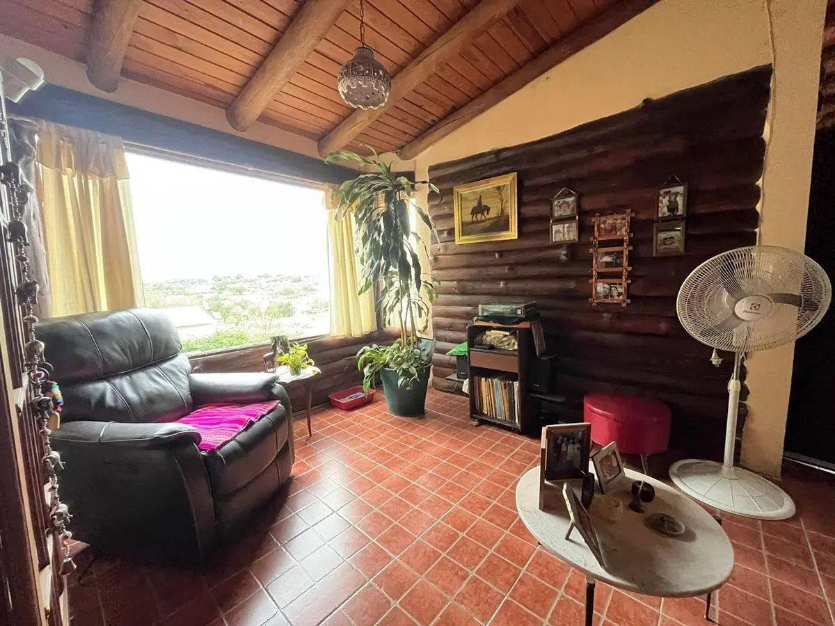 VENTA CASA 3 DORM 2 BAÑOS A 2 CUADRAS DE RUTA 28 4