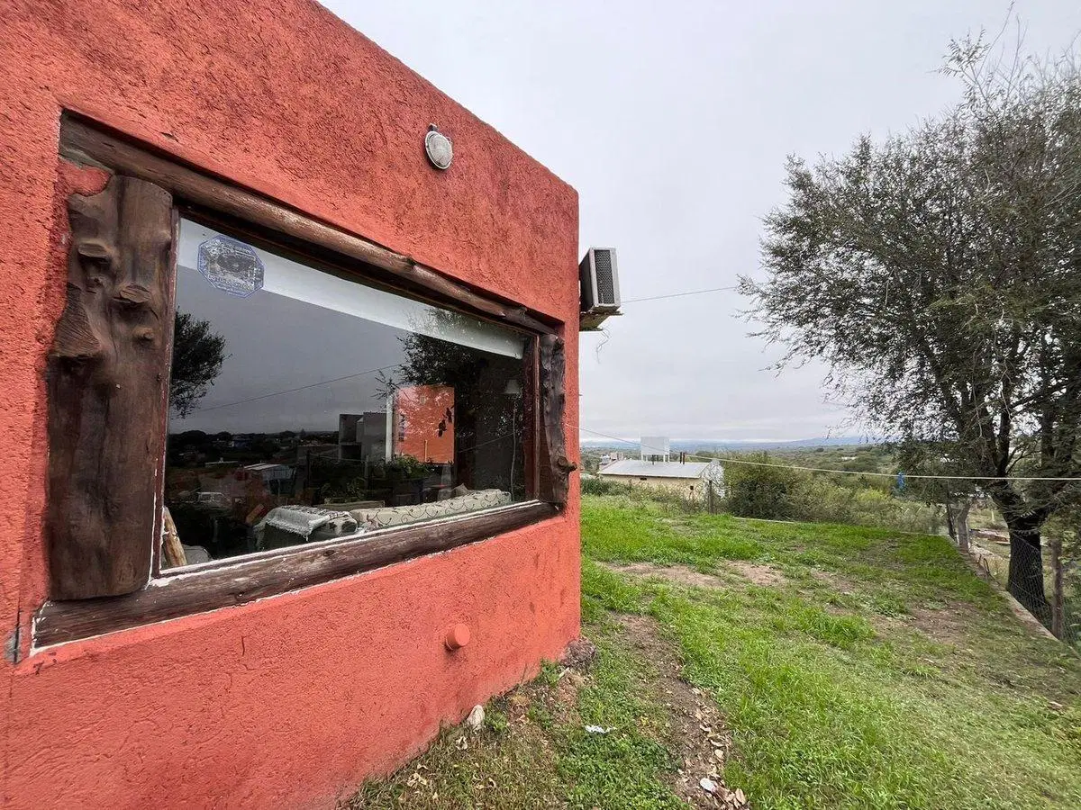 VENTA CASA 3 DORM 2 BAÑOS A 2 CUADRAS DE RUTA 28 3