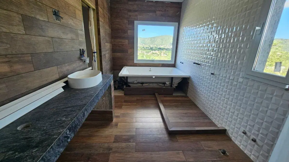 VENTA CASA CATEGORIA EN ALTOS DE CARLOS PAZ 2