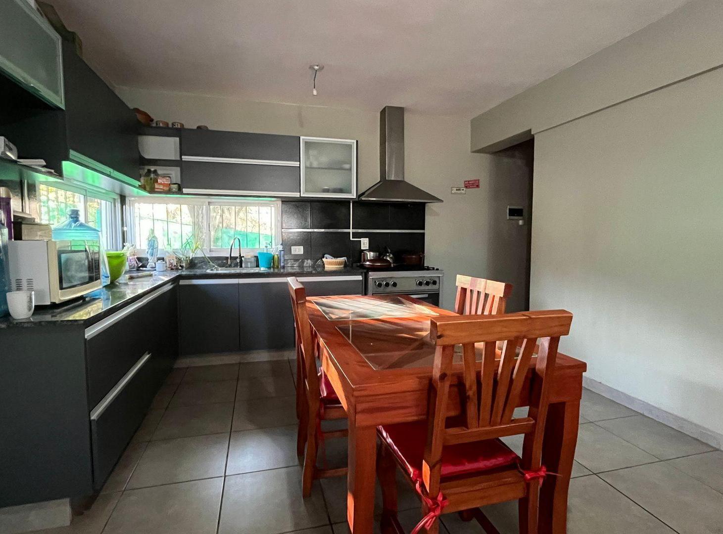 Foto de VENTA CASA 3 DOR 3 BAÑOS PILETA Y VISTA EN BIALET, imagen 5