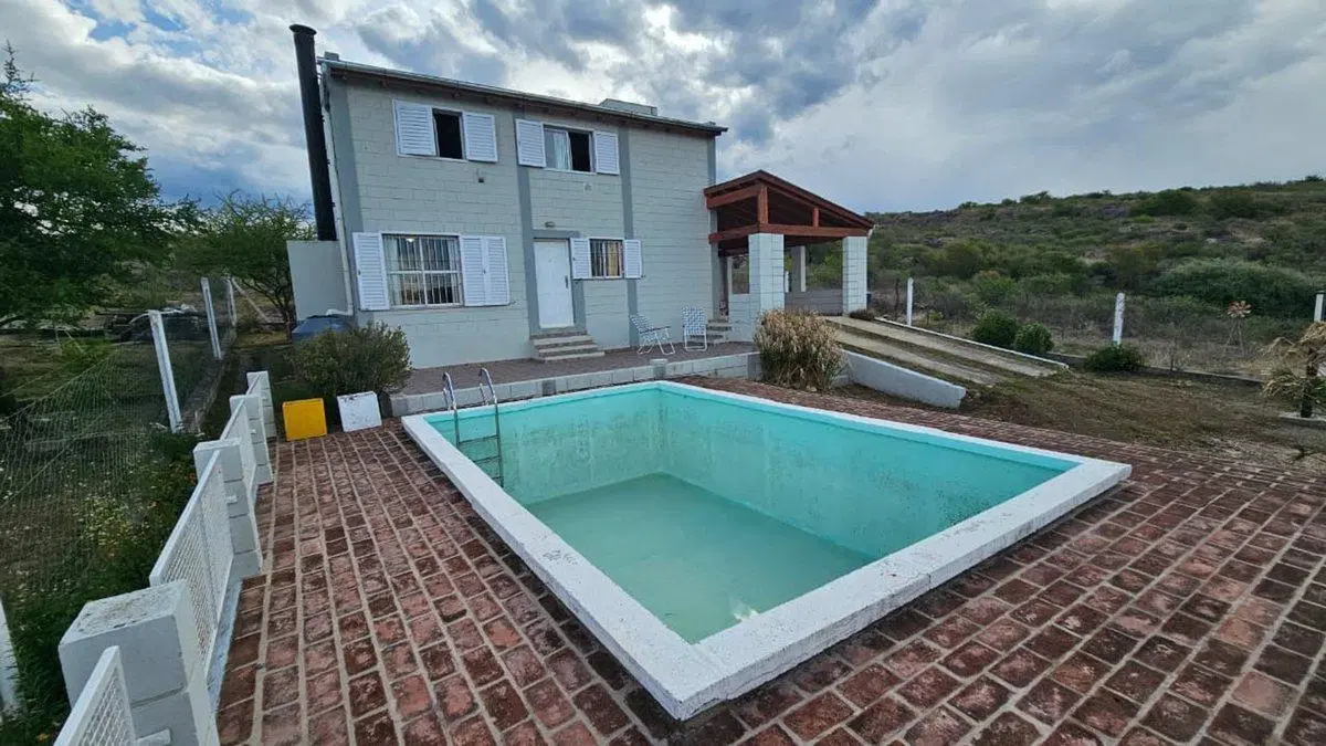 VENTA CASA 2 DORM CON PILETA EN CABALANGO PUNILLA 5