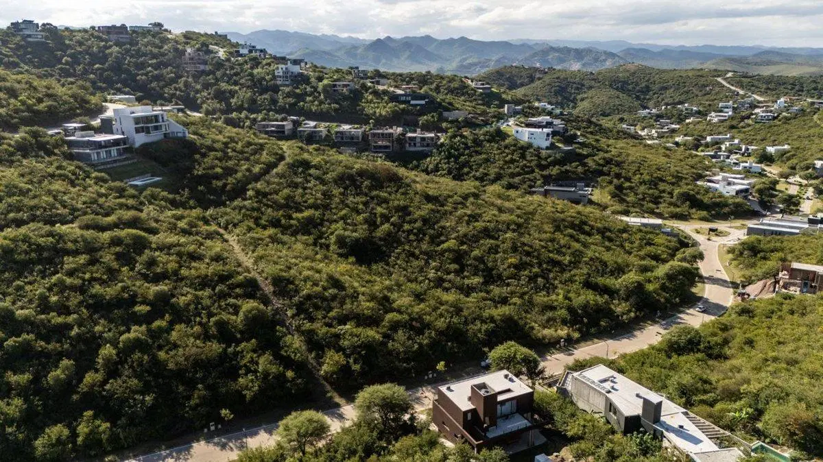 VENTA TERRENO 1139 M2 EN LA DESEADA  PERMUTA 5