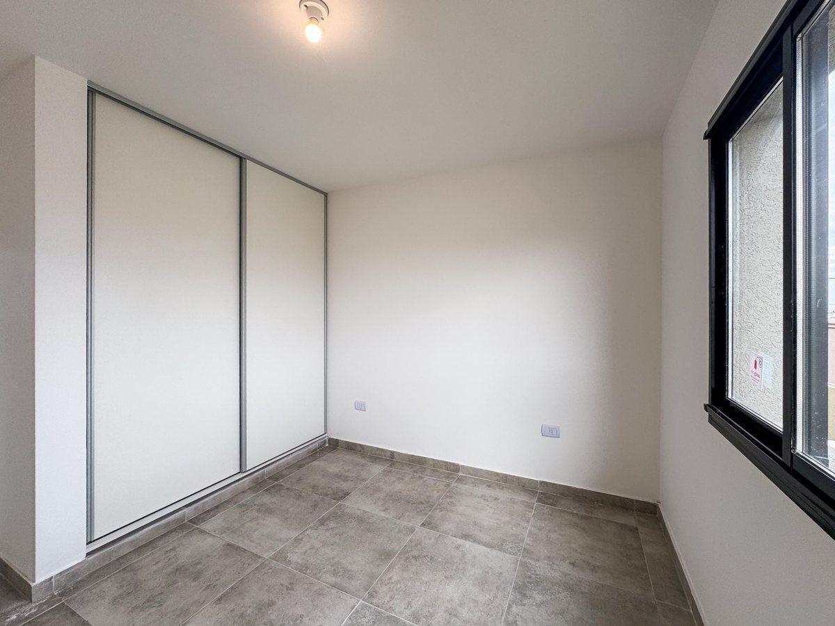 Foto de VENTA CASA DUPLEX PAMPAS DE MANANTIALES, imagen 4