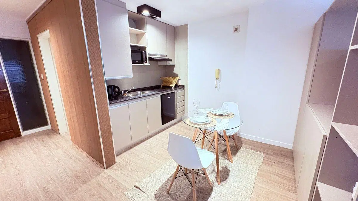 VENTA DEPARTAMENTO MONOAMBIENTE CENTRO AMOBLADO! 5