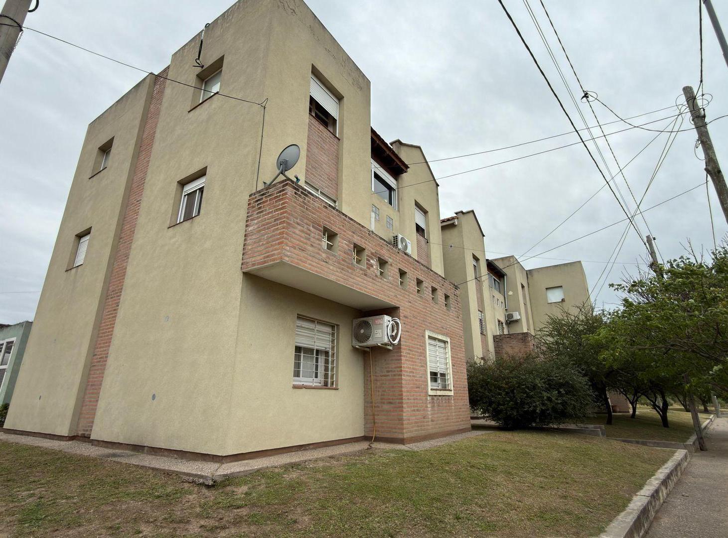 VENTA DEPTO 3 DORMITORIOS SMATA 2 CON COCHERA