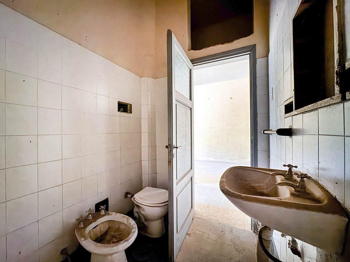 Foto de VENTA LOTE IDEAL INVERSOR BARRIO ALBERDI, imagen 4