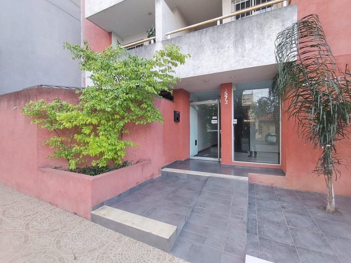 Foto de VENTA DEPARTAMENTO 1 DORM GENERAL PAZ- CON RENTA, imagen 5