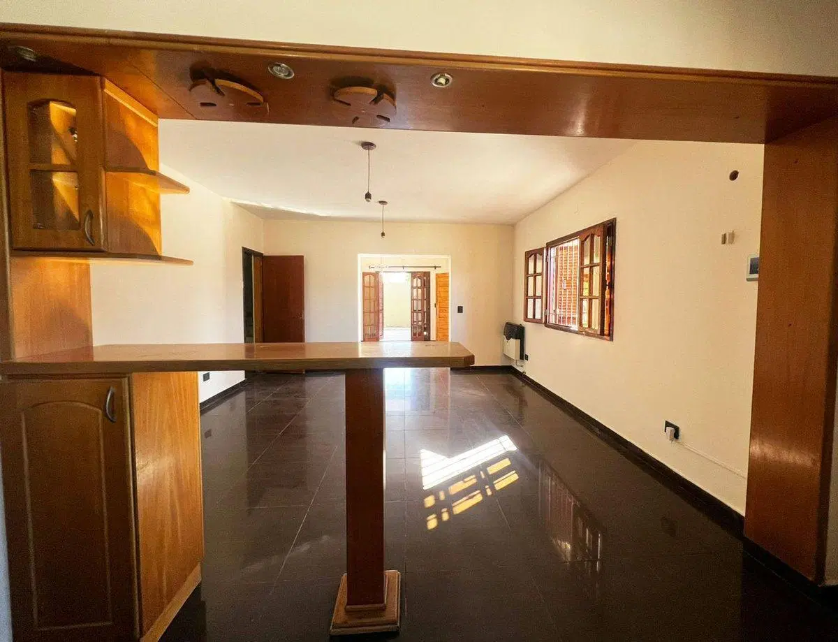 VENTA CASA 4 DORMITORIOS MALVINAS ARGENTINAS 4