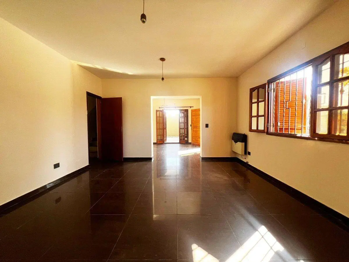 VENTA CASA 4 DORMITORIOS MALVINAS ARGENTINAS 2