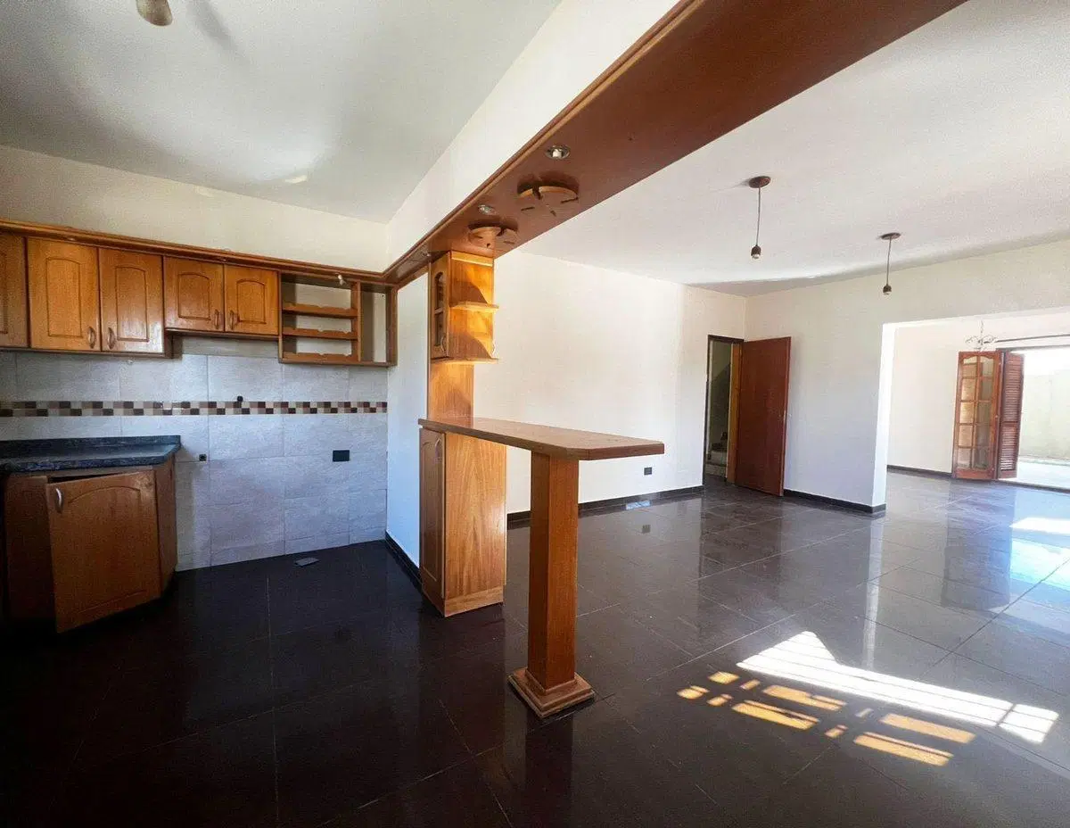 VENTA CASA 4 DORMITORIOS MALVINAS ARGENTINAS 5