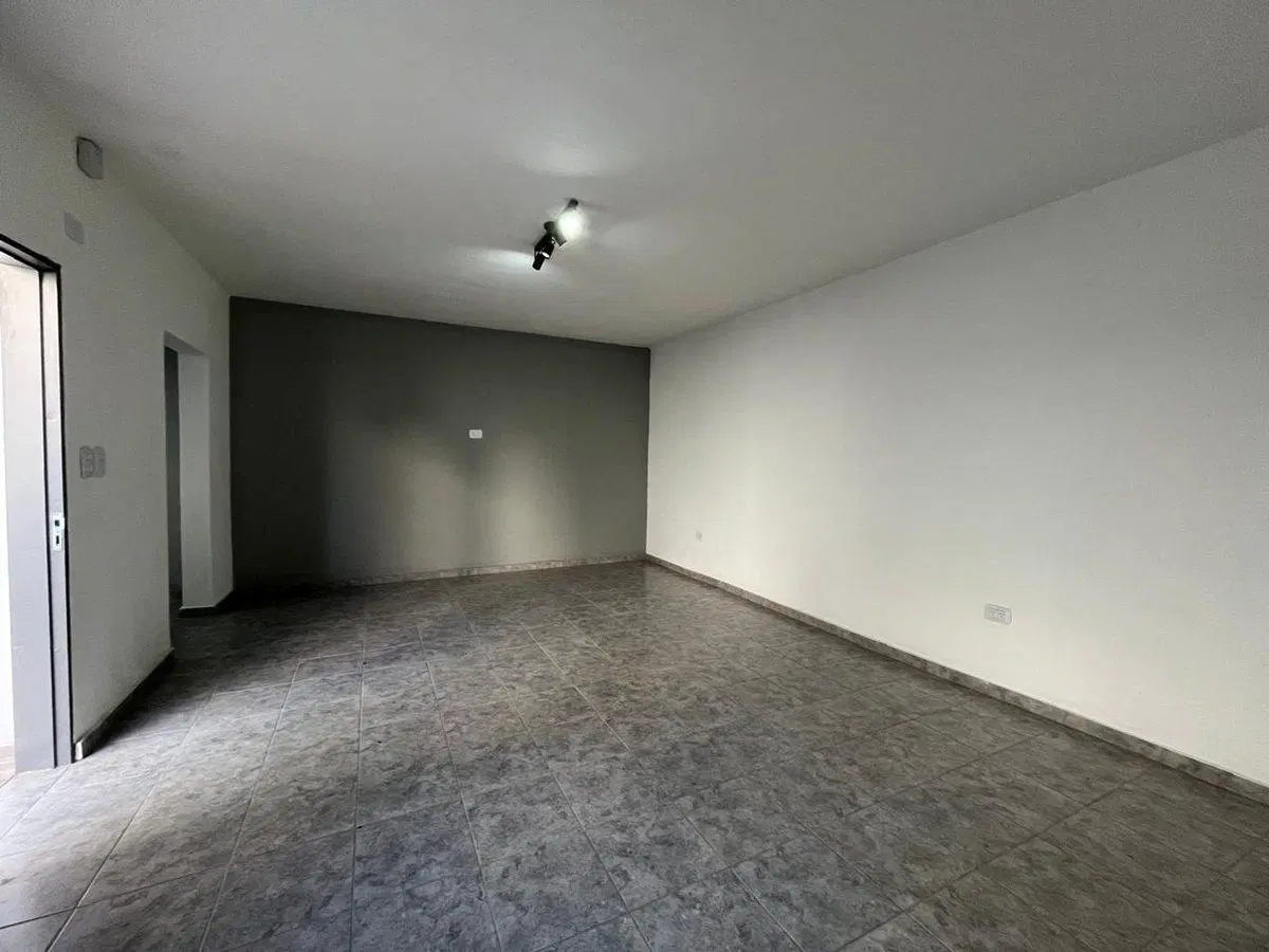 VENTA DEPTO 1 DORM CON PATIO TALLERES OESTE 2