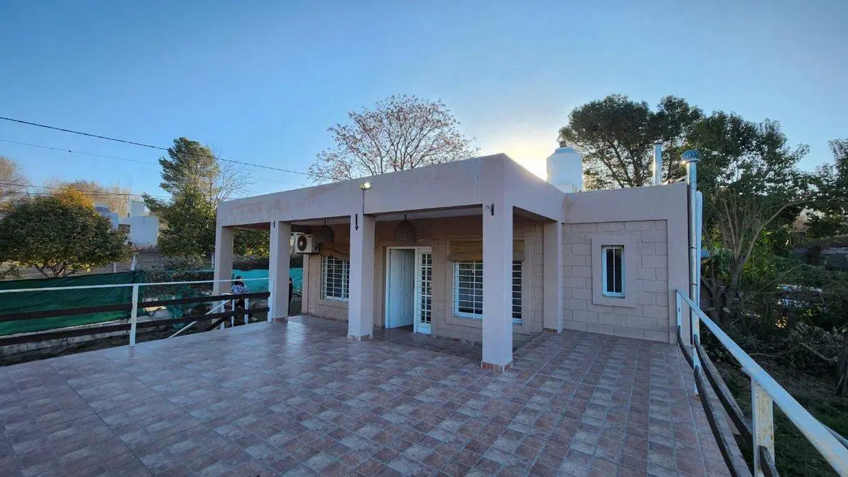 CASA EN PLAYAS DE ORO CON VISTAS A LAS SIERRAS 2