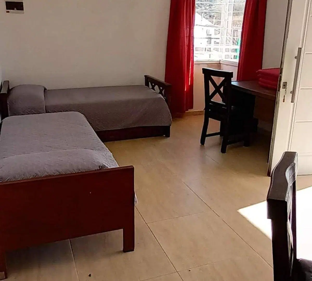 CASA EN VENTA TANTI CORDOBA 2