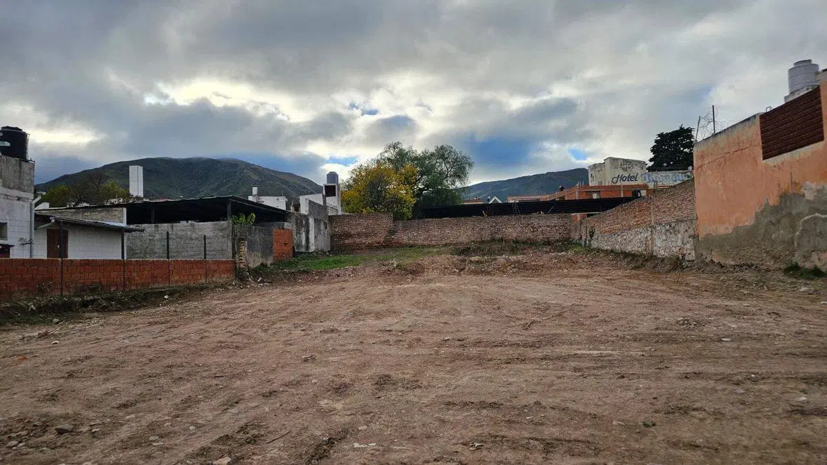 VENTA DE LOTE EN LA FALDA 3