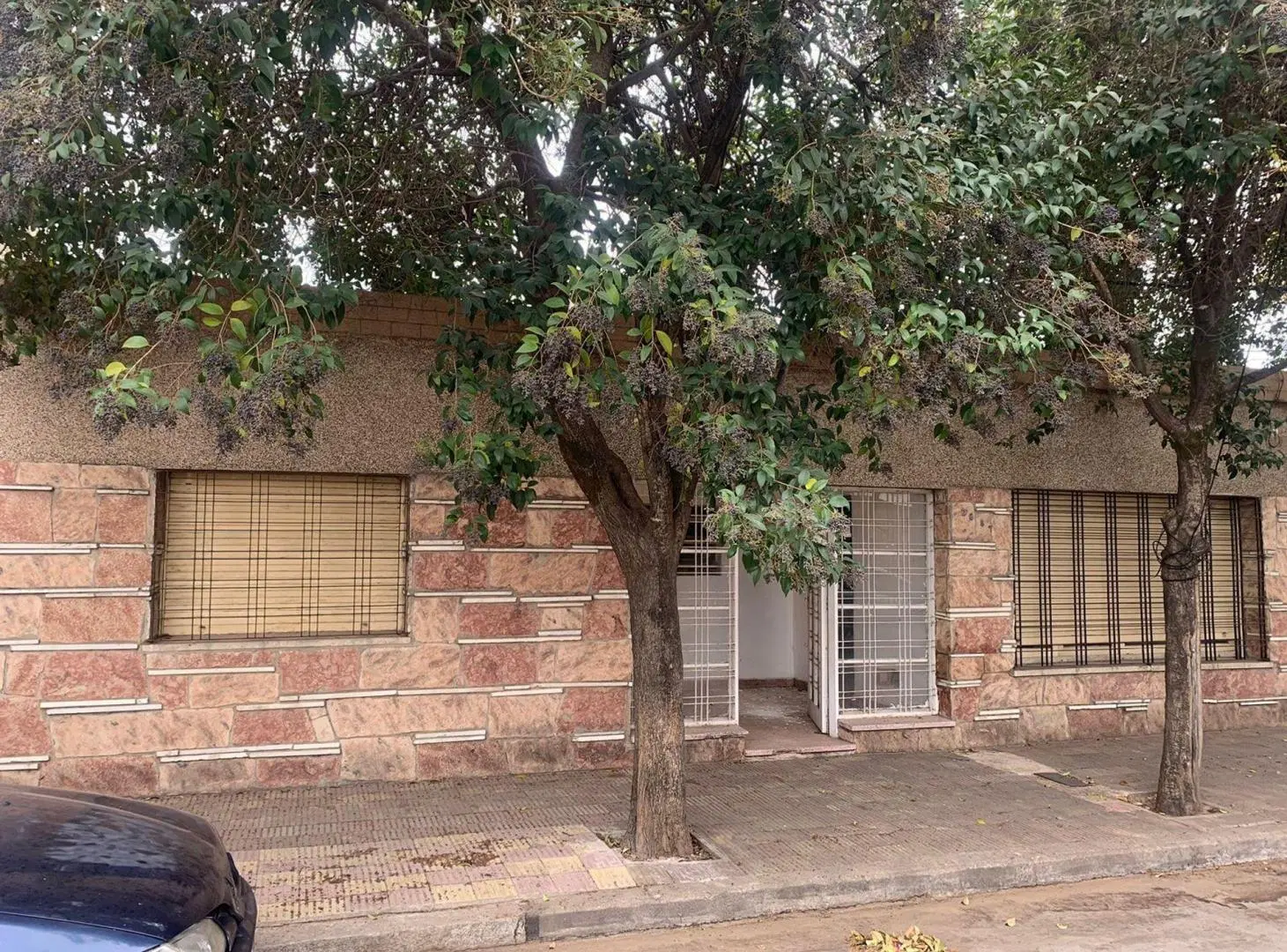 CASA EN VENTA A REFACCIONAR EN CORDOBA 4