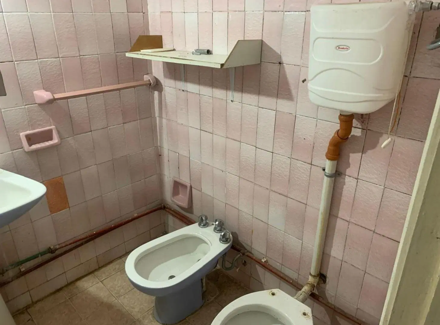 CASA EN VENTA A REFACCIONAR EN CORDOBA 4