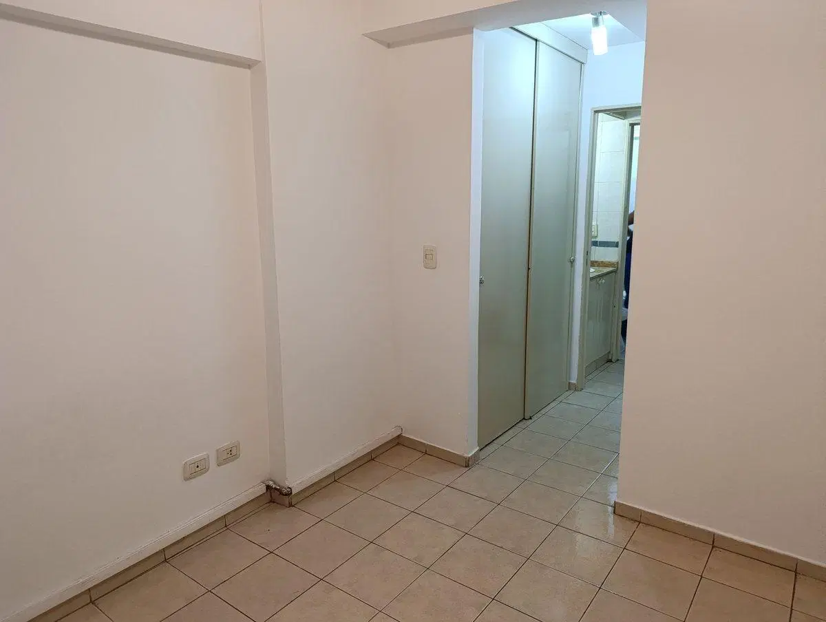 VENTA DEPTO NUEVA CORDOBA 1 DORM GRAN PATIO PB 2