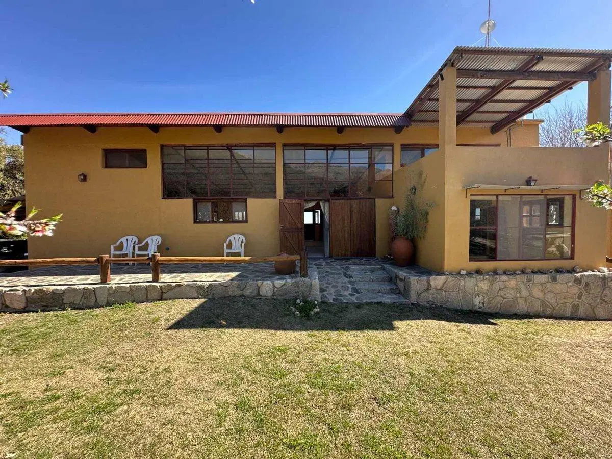 VENTA CASA QUINTA VILLA DE LAS ROSAS PILETA DPTOS 3