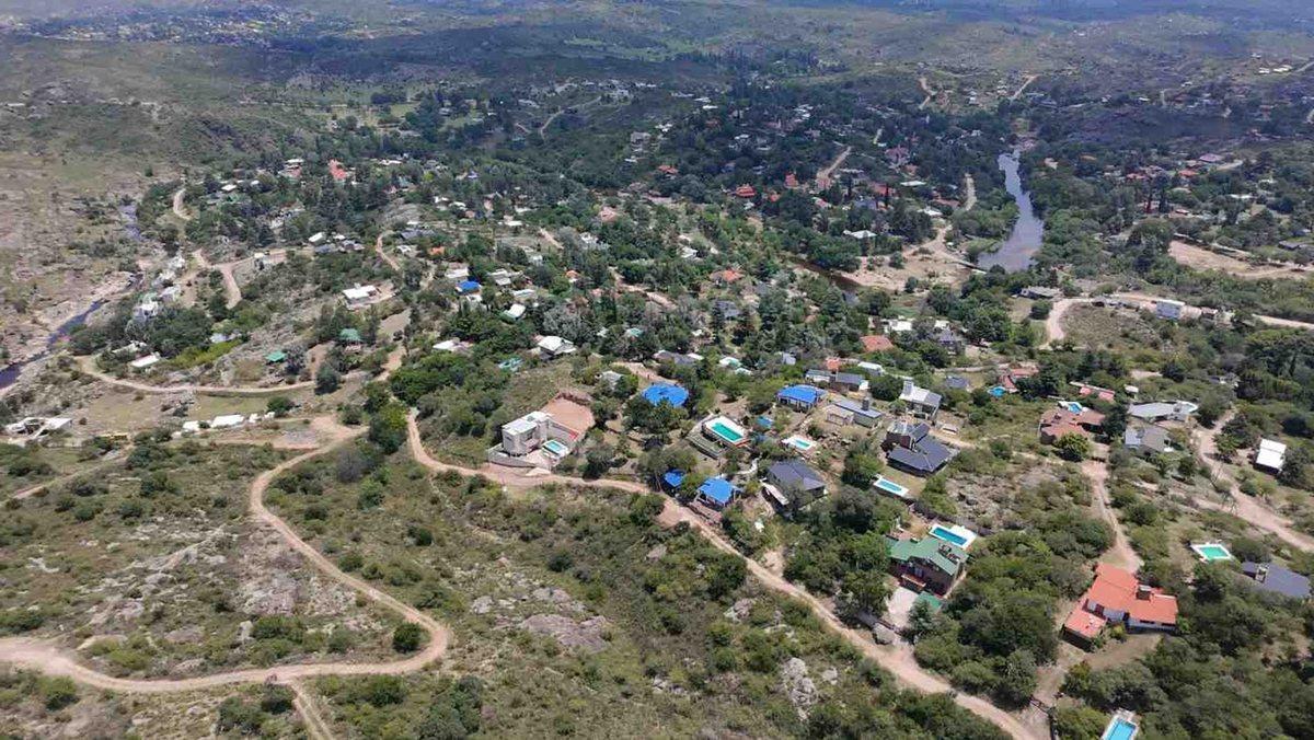 VENTA CASA 2 DORM CARLOS PAZ VILLA ERNESTINA
