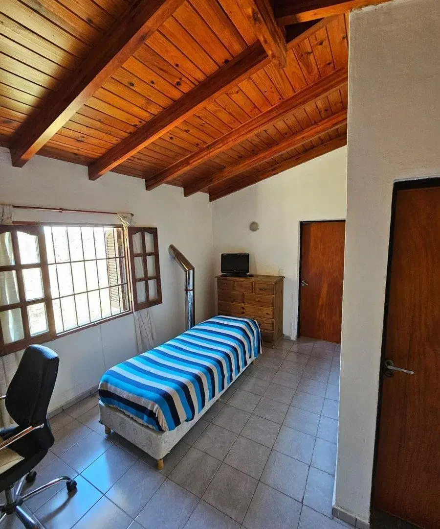 VENTA CASA 3 DORM QCHO BARRIO ÑU PORA RIO CEBALLOS 2