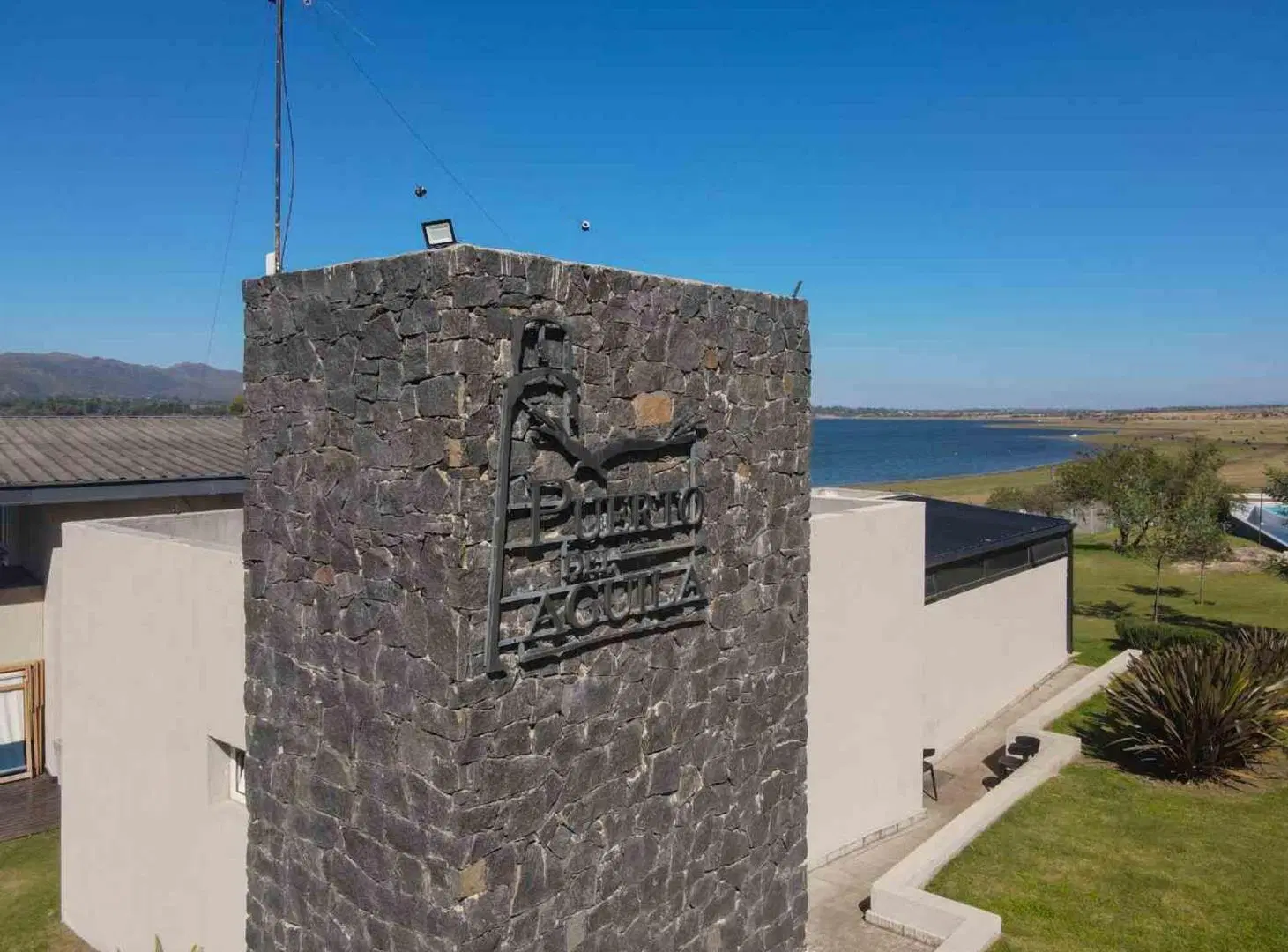 VENTA LUMINOSA CASA 3 DORM POTRERO DE GARAY 5