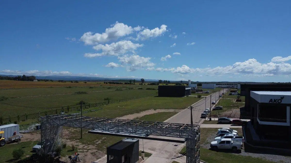 VENTA LOTE 2.000 M2 PARQUE PUNTO 53 ETAPA 3 4