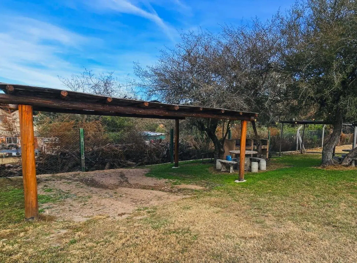 VENTA CASA 2 DORMITORIOS ESTANCIA VIEJA 2 PLANTAS 4