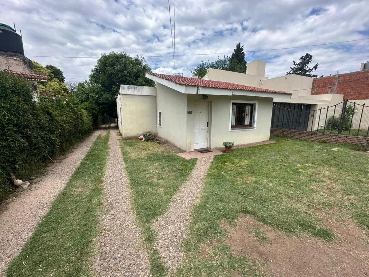 VENTA CASA 3 DOR MAS UNIDAD 2 DOR. VILLA ALLENDE 4
