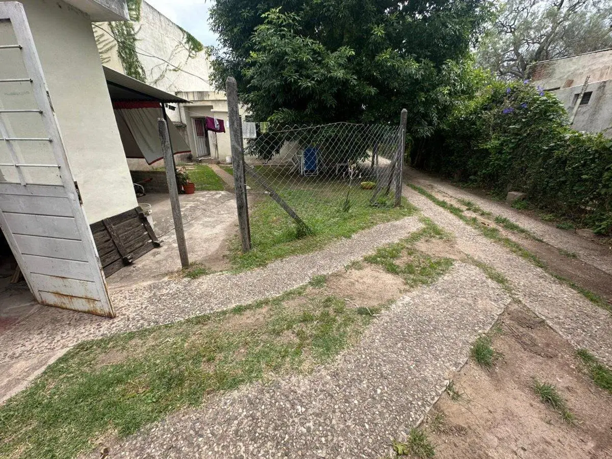VENTA CASA 3 DOR MAS UNIDAD 2 DOR. VILLA ALLENDE 3