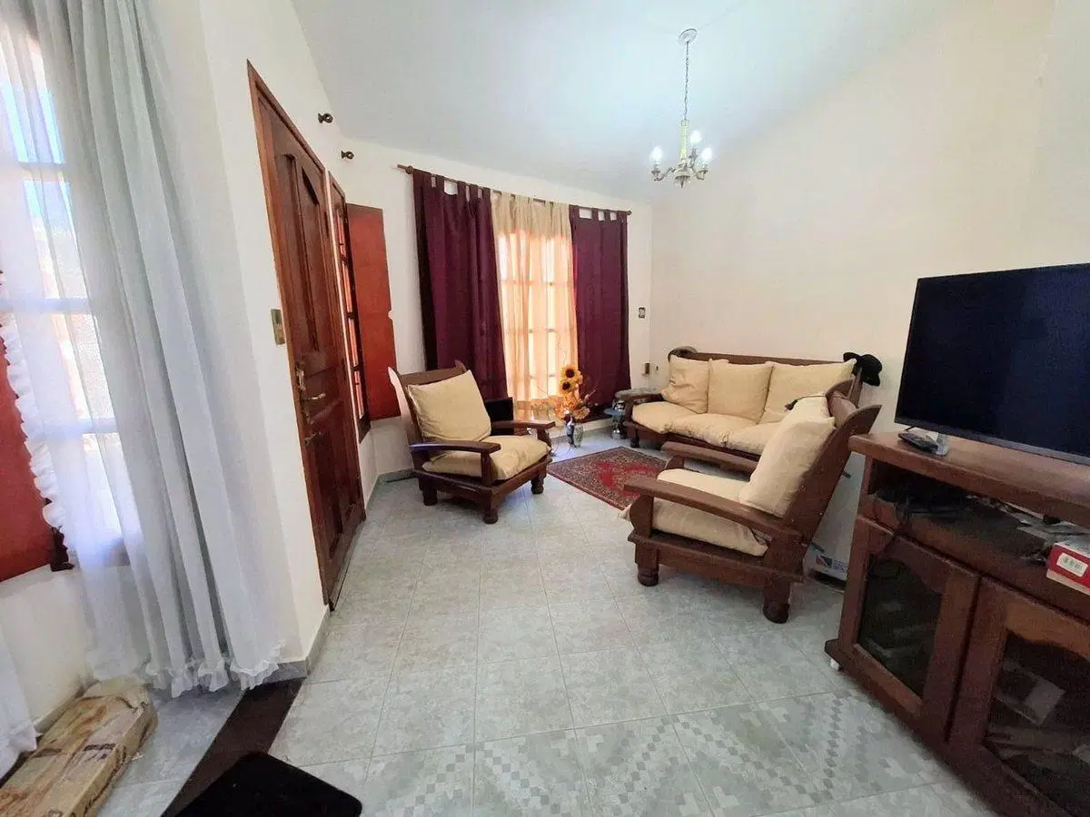 VENTA CASA 3 DORMIS MÁS DEPARTAMENTO Y BUNGALOWS 4