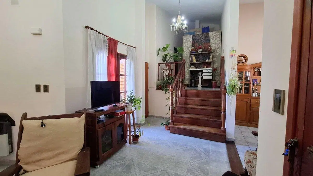VENTA CASA 3 DORMIS MÁS DEPARTAMENTO Y BUNGALOWS 5