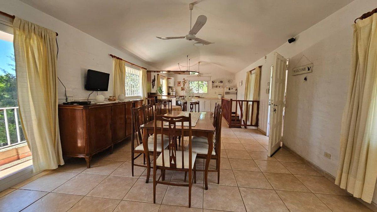 Foto de VENTA CASA CATEGORIA VISTA AL LAGO BIALET MASSE, imagen 2