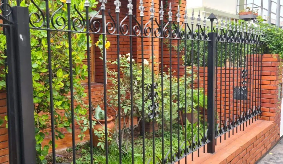 VENTA CASA GENERAL ARTIGAS 3 DORM 5