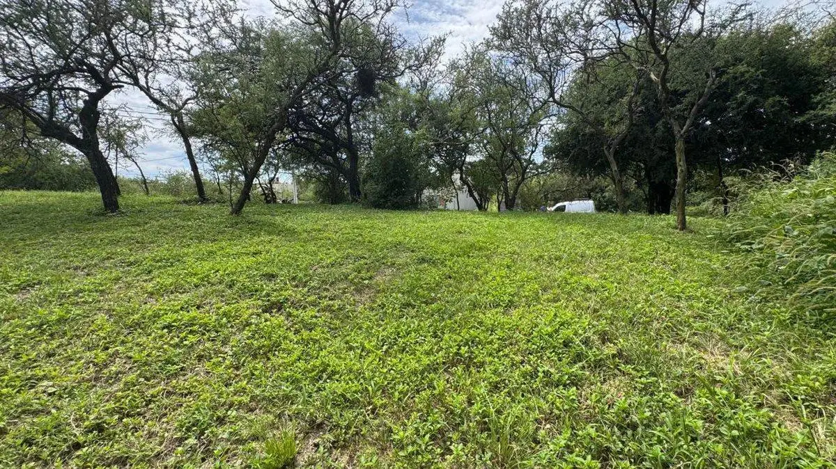 VENTA LOTE  APTO DUPLEX  BARRIO LOMAS DEL CHAÑAR 3