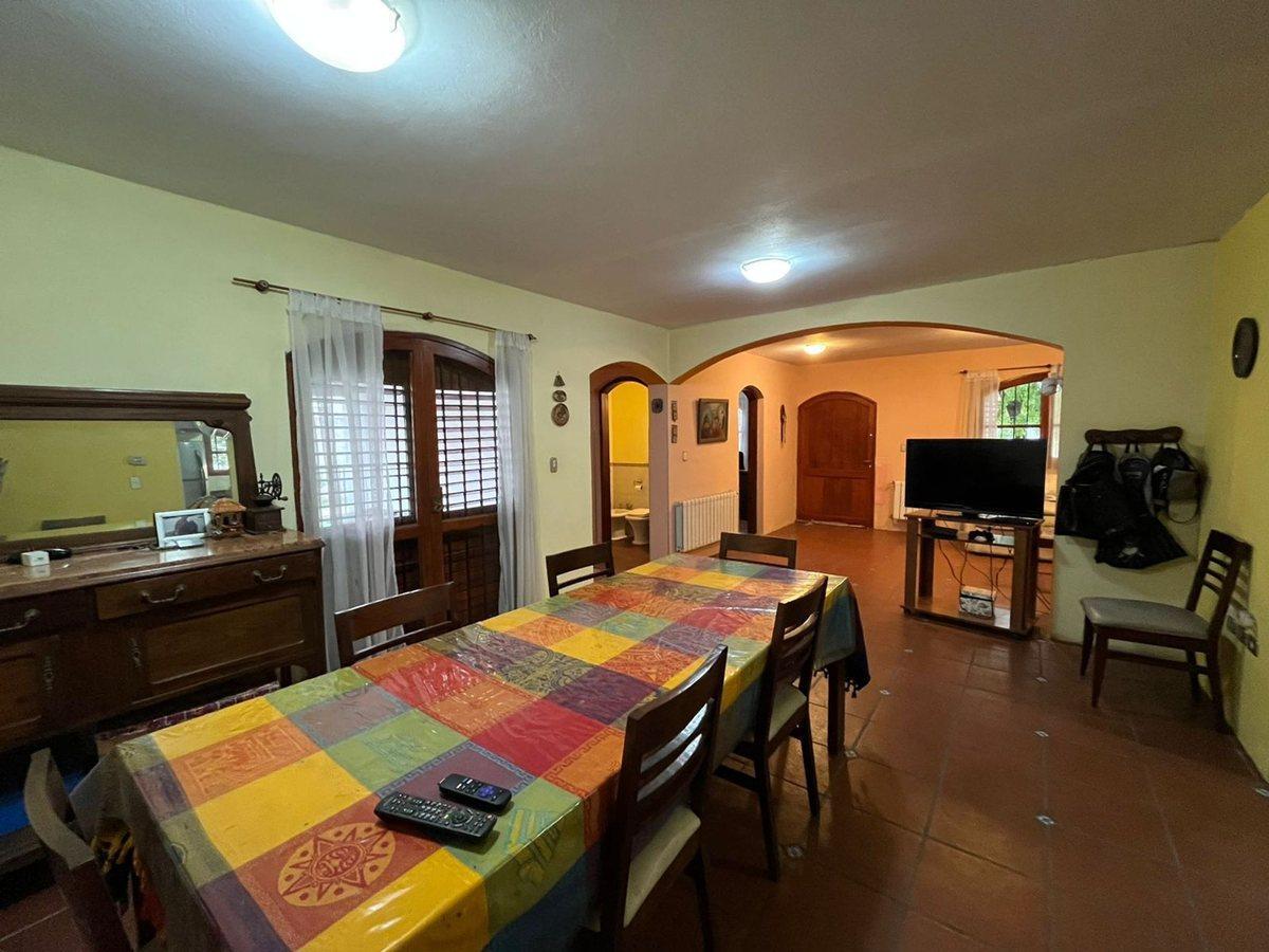 Foto de VENTA CASA 3 DORM Y ESCRITORIO NUEVO POETA C/PILET, imagen 5