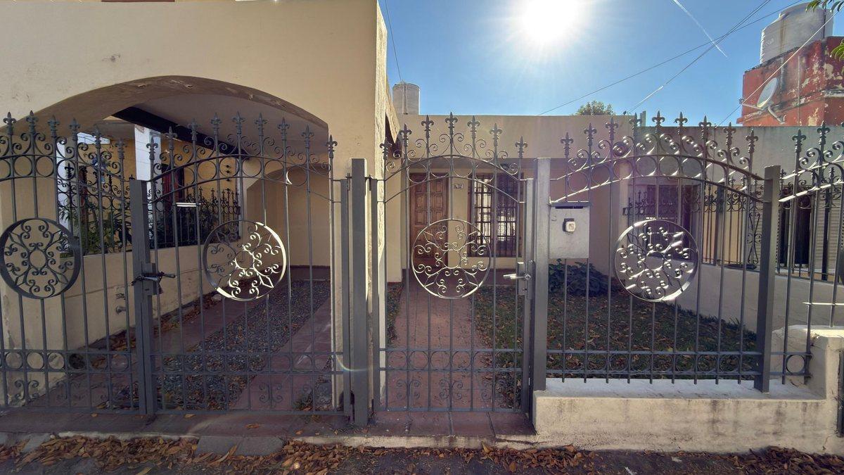 VENTA CASA 2 DORMITORIOS VILLA CABRERA
