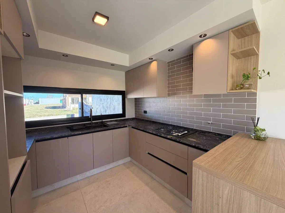 VENTA DUPLEX 3 DORM A ESTRENAR DOCTA URBANIZACION 2