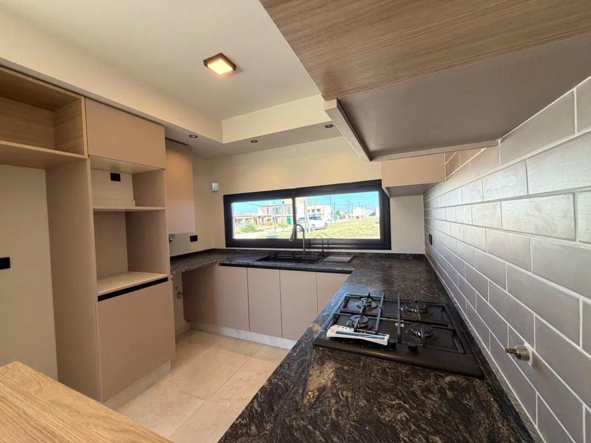 VENTA DUPLEX 3 DORM A ESTRENAR DOCTA URBANIZACION 3