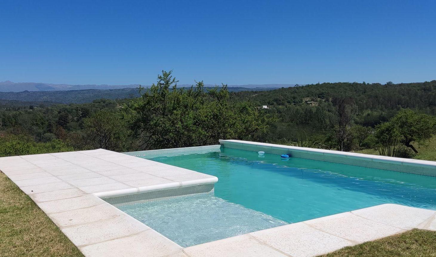VENTA CASA CON VISTAS EN POSTA CARRETA CLUB CAMPO