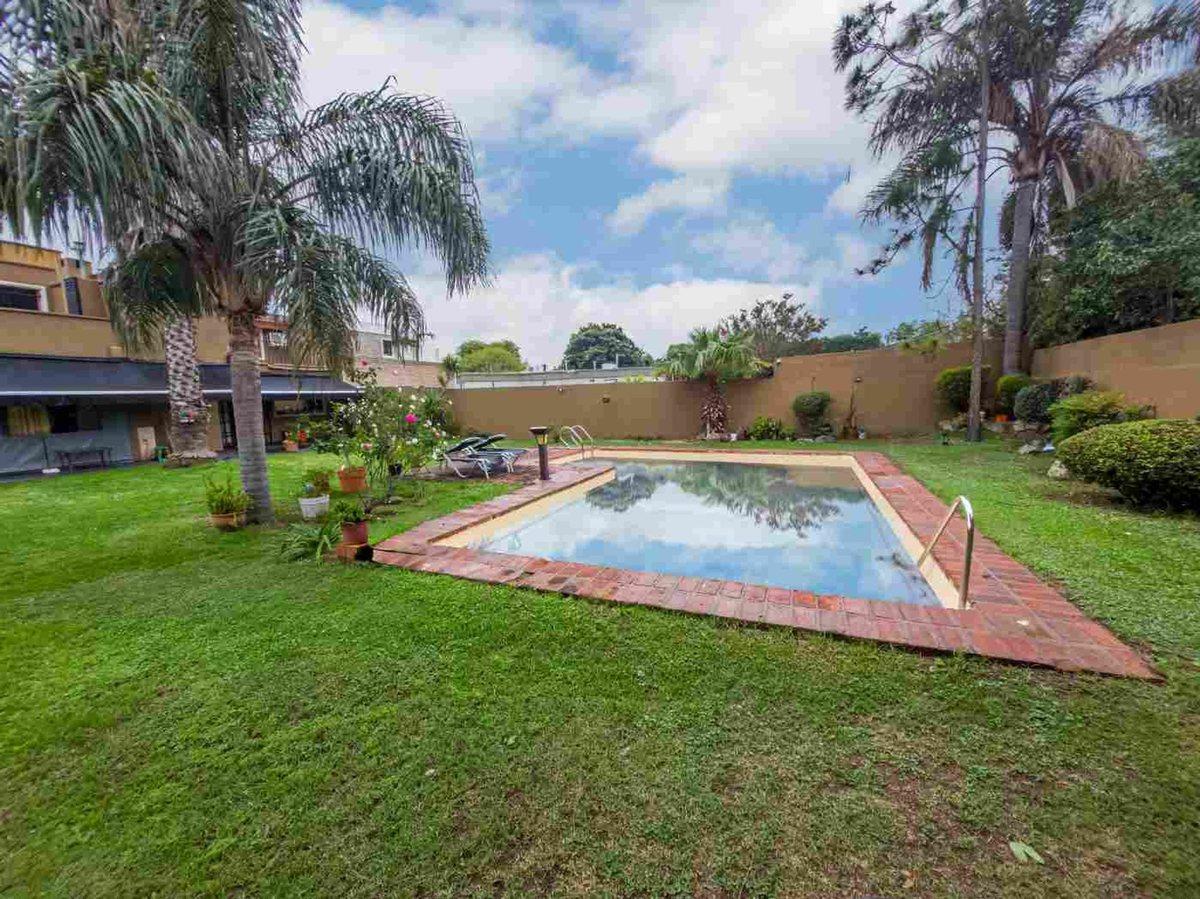 Foto de VENTA CASA 4 DORM PILETA QCHO COCH VA BELGRANO CBA, imagen 4
