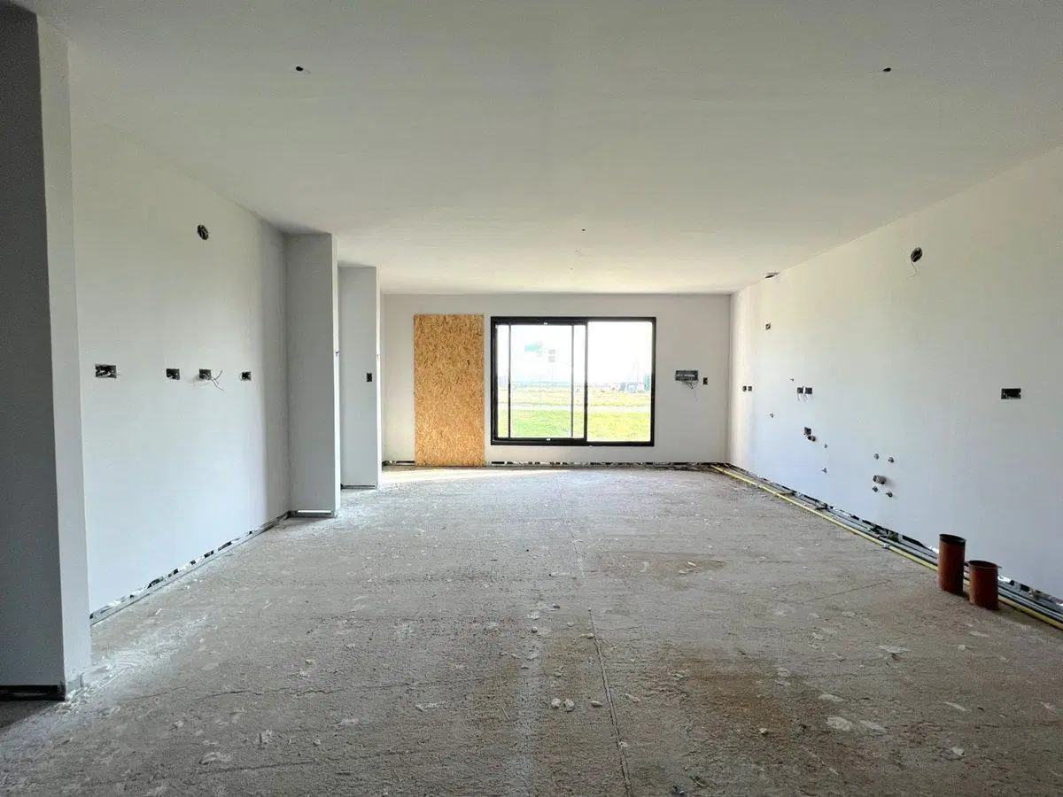 VENTA Casa a terminar Barrio Cerrado La Ernestina 4