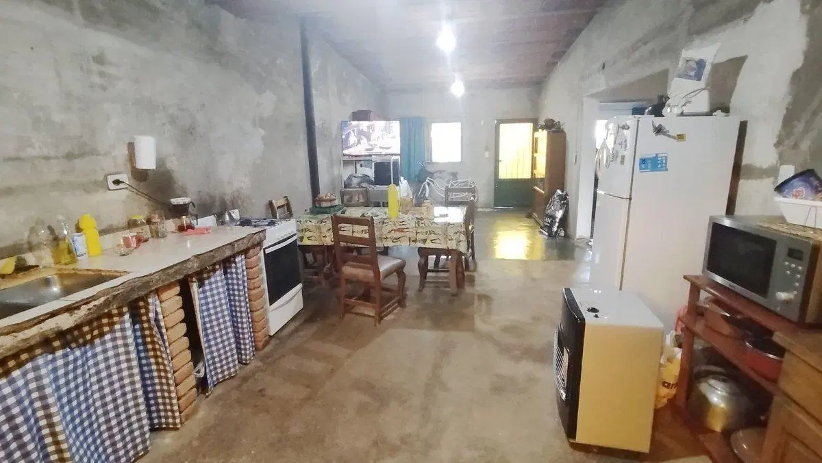 VENTA CASA 2 DORMITORIOS GRAN PATIO CORONEL OLMEDO 4