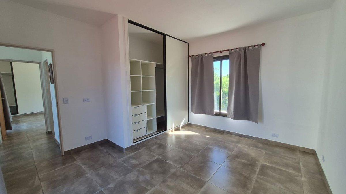 Foto de VENTA CASA DOS DORMIS TANTI, imagen 1