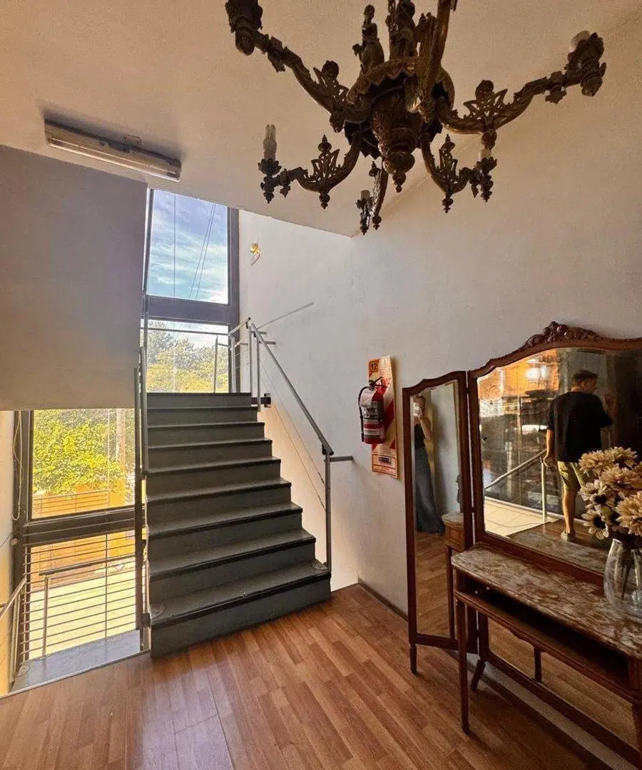 EDIFICIO EN VENTA 2 PISOS USO COMERCIAL 3
