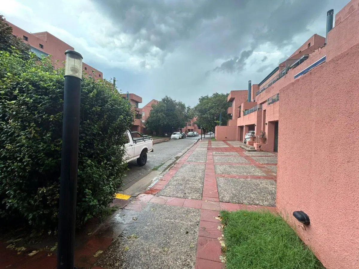 VENTA DEPTO 3 DORM CON COCHERA BARRIO JARDIN 4