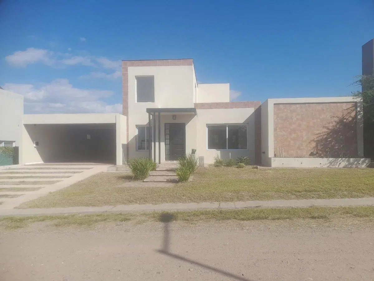 VENTA EXCLUSIVA CASA BELA VISTA 4 DORMITORIOS 3
