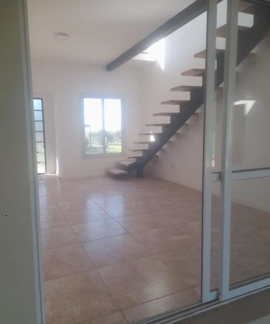 VENTA EXCLUSIVA CASA BELA VISTA 4 DORMITORIOS 4