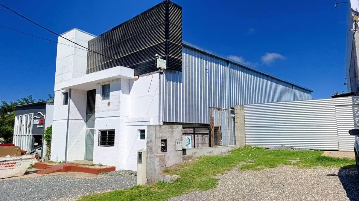 ALQUILER SALON GALPON CARLOS PAZ 3