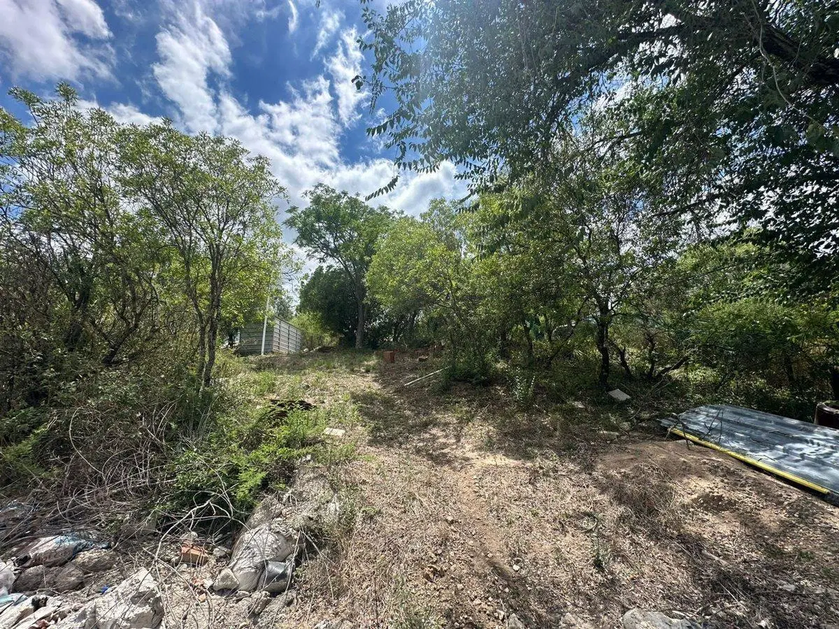 VENTA LOTE 1048MTS CON EDIFICACIÓN  CUESTA BLANCA 3