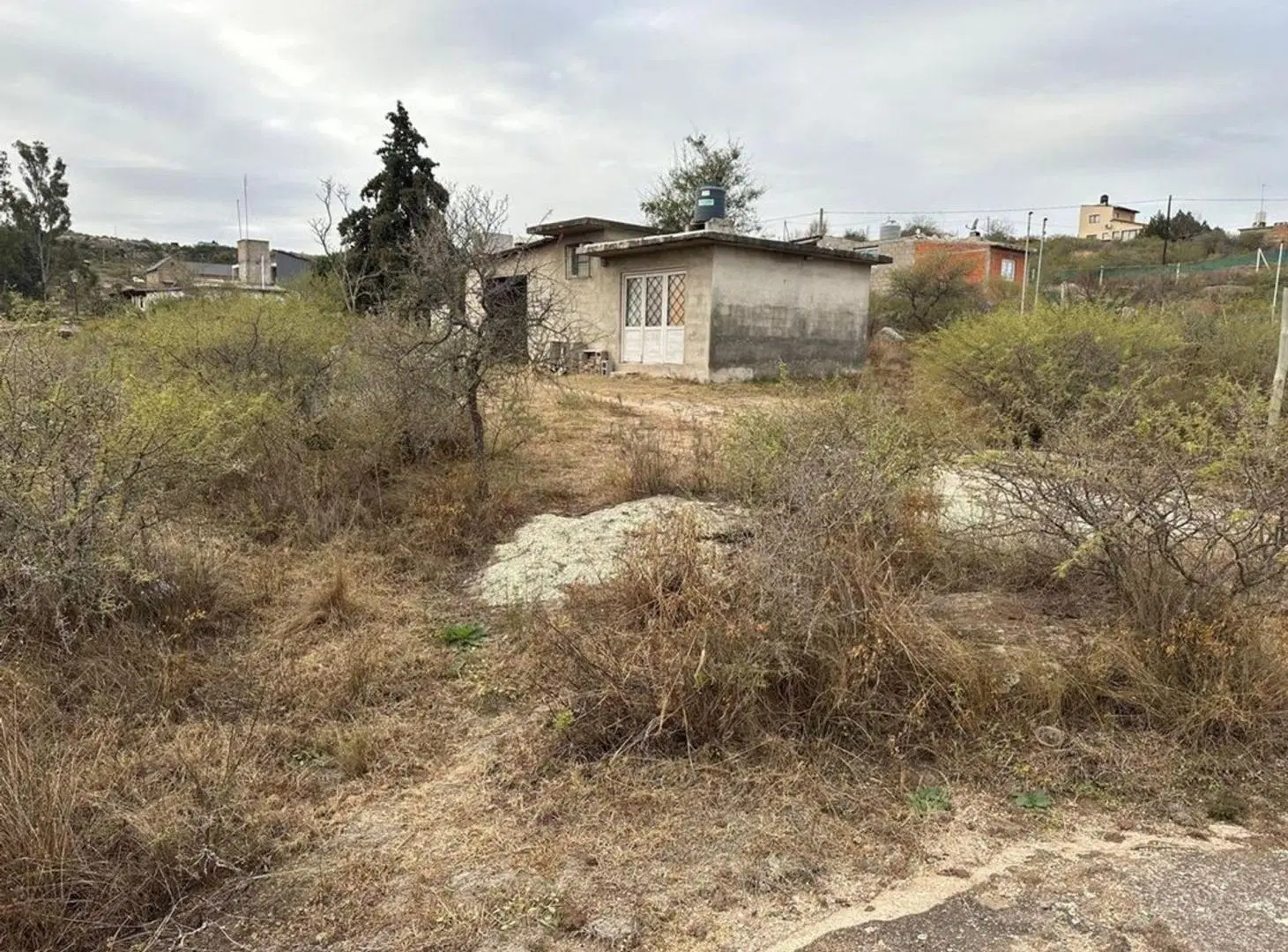 OPORTUNIDAD LOTE DE 3500M2 CON CASA CABALANGO 2